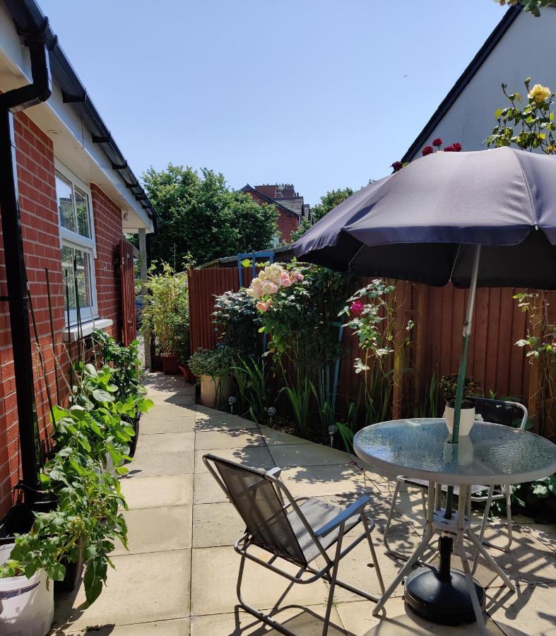 Victoria Park Apartment Ulverston Bagian luar foto